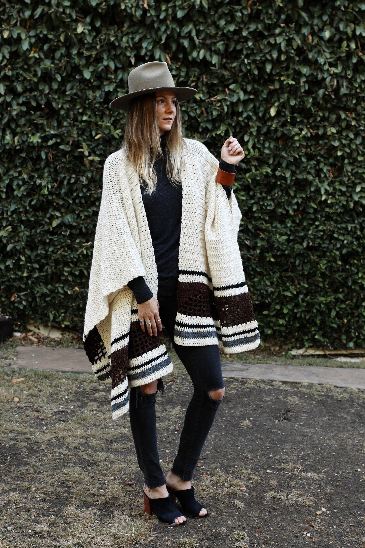 Westbound crochet poncho pattern